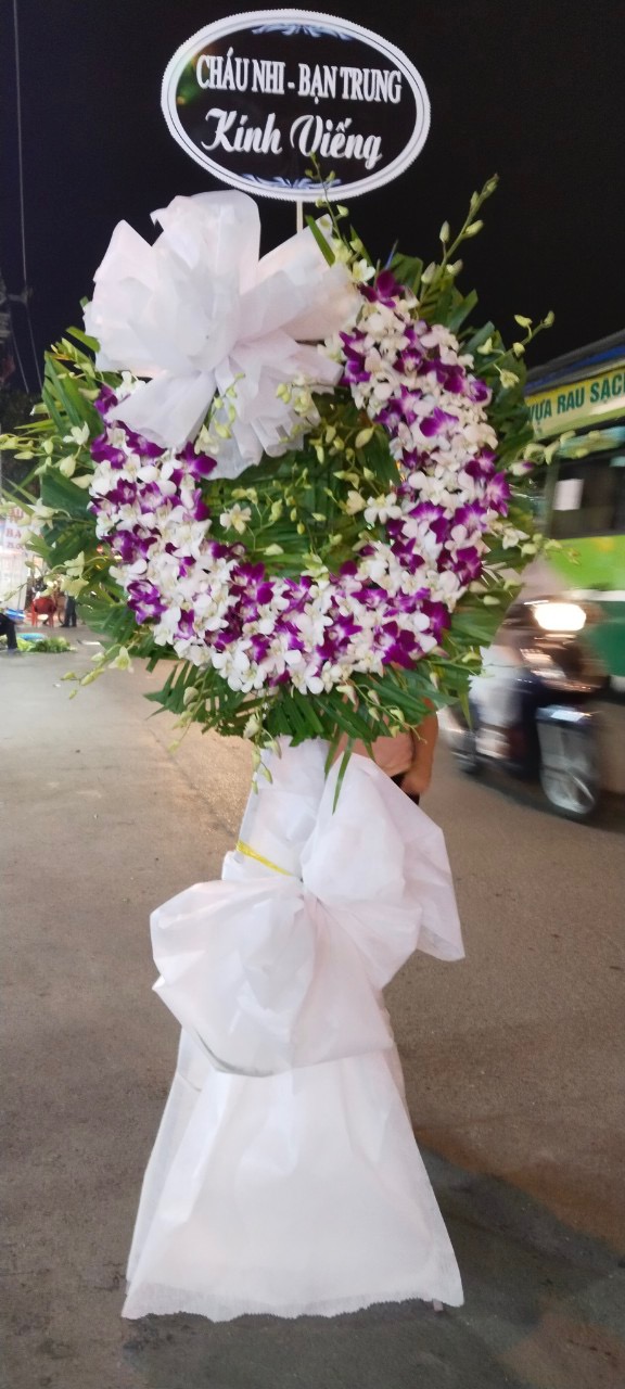 Kệ viếng lan giá rẻ tại Bình Dương 