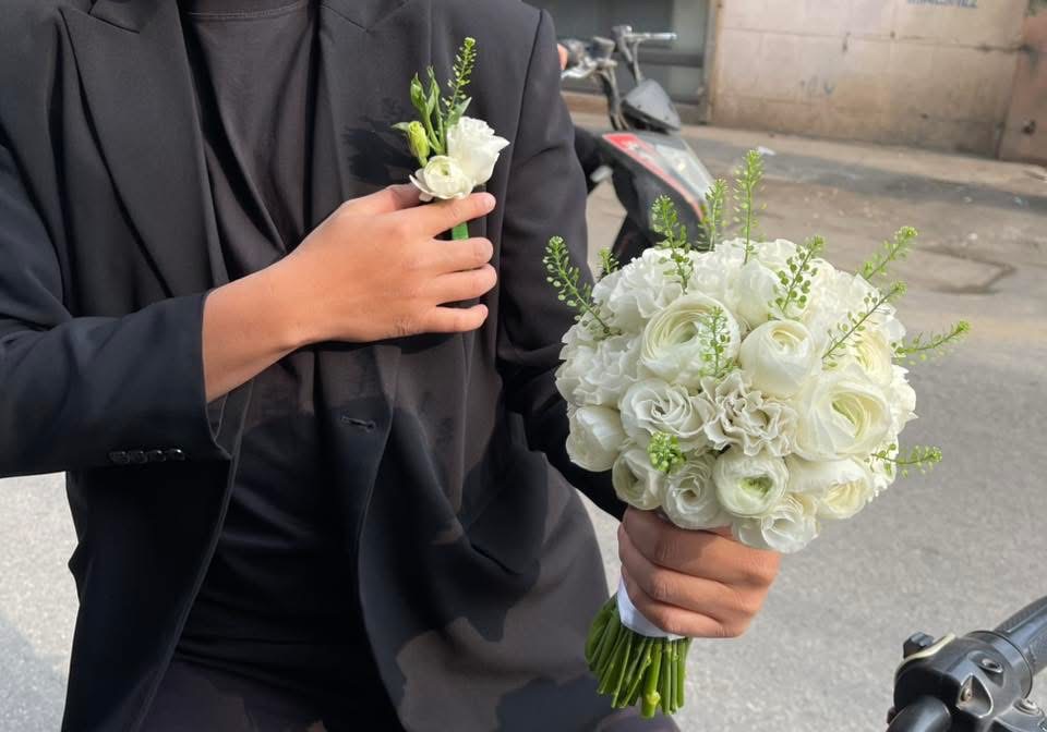 Bó hoa cưới màu trắng  tại Thuận an 