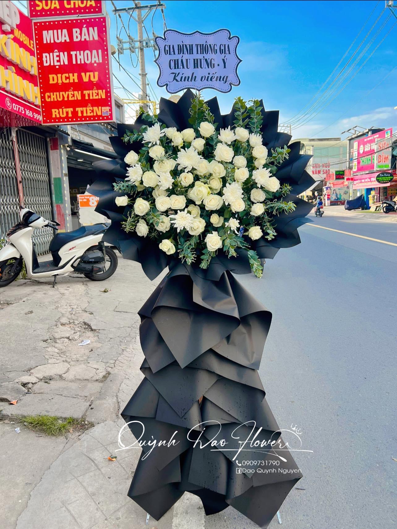 Kệ viếng tone đen 1 tầng giá rẻ 