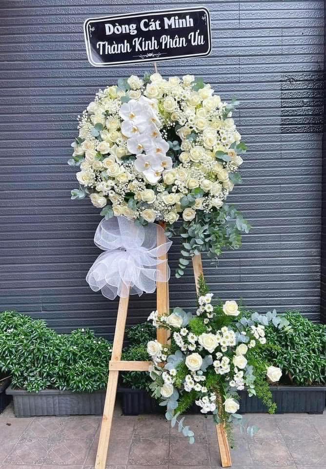 Kệ viếng lan hồ điệp  hiện đại 
