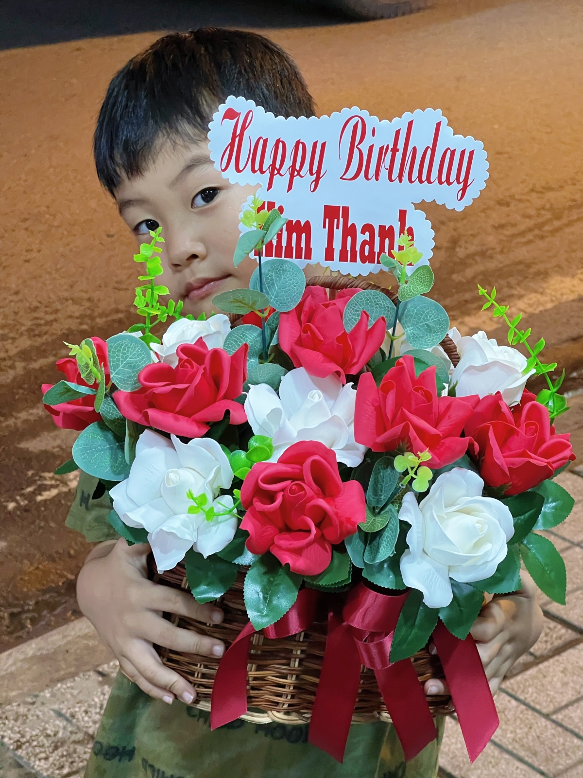 Giỏ hoa sáp nhỏ xinh dĩ an