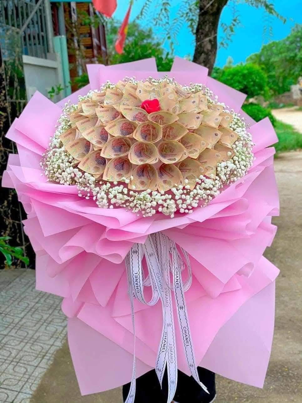 Bó hoa tiền 200k thủ Đức 