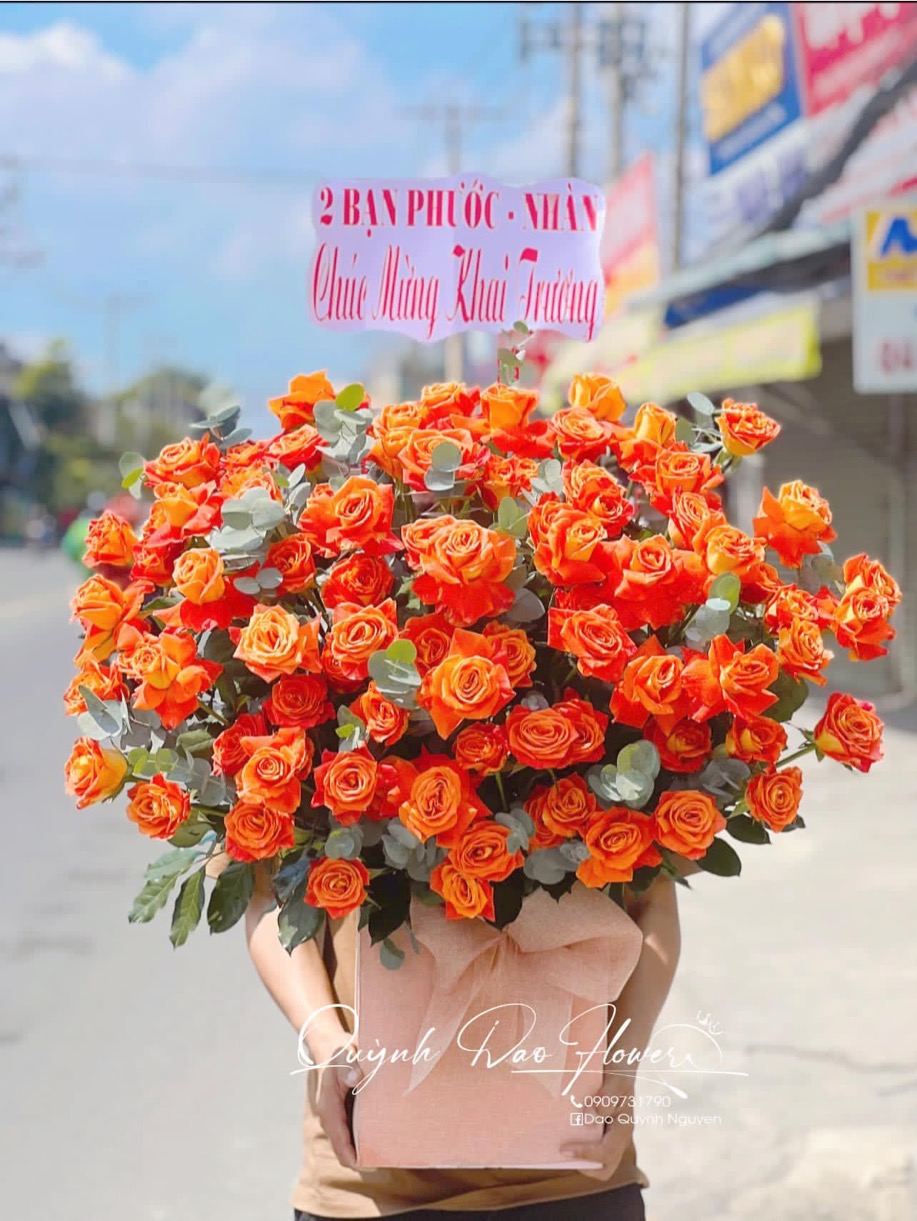 Giỏ hoa tone cam to đẹp 