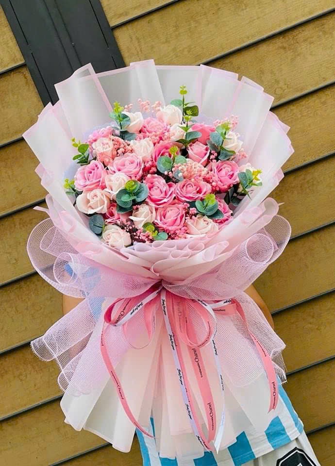 Bó hoa hồng sáp mix bi khô