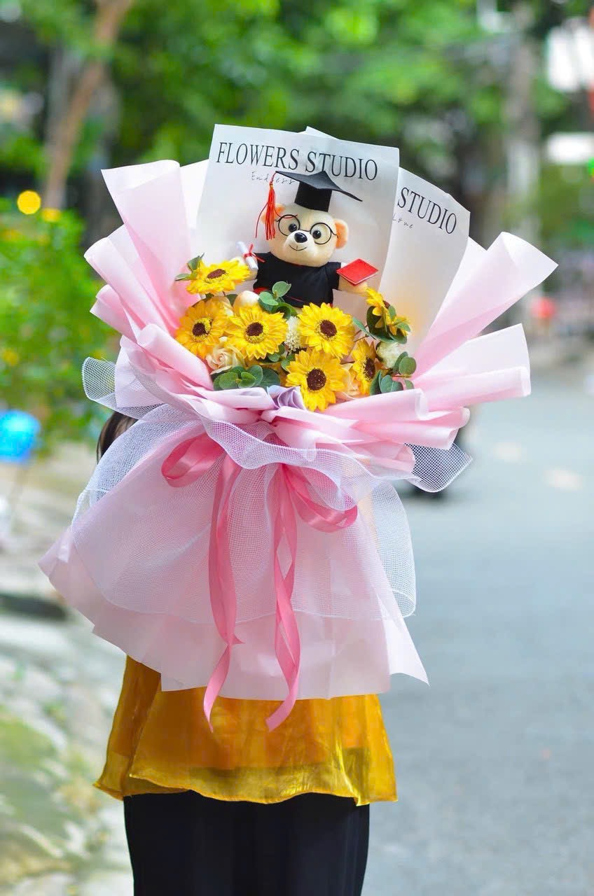 Bó hoa sáp hướng dương kèm gấu