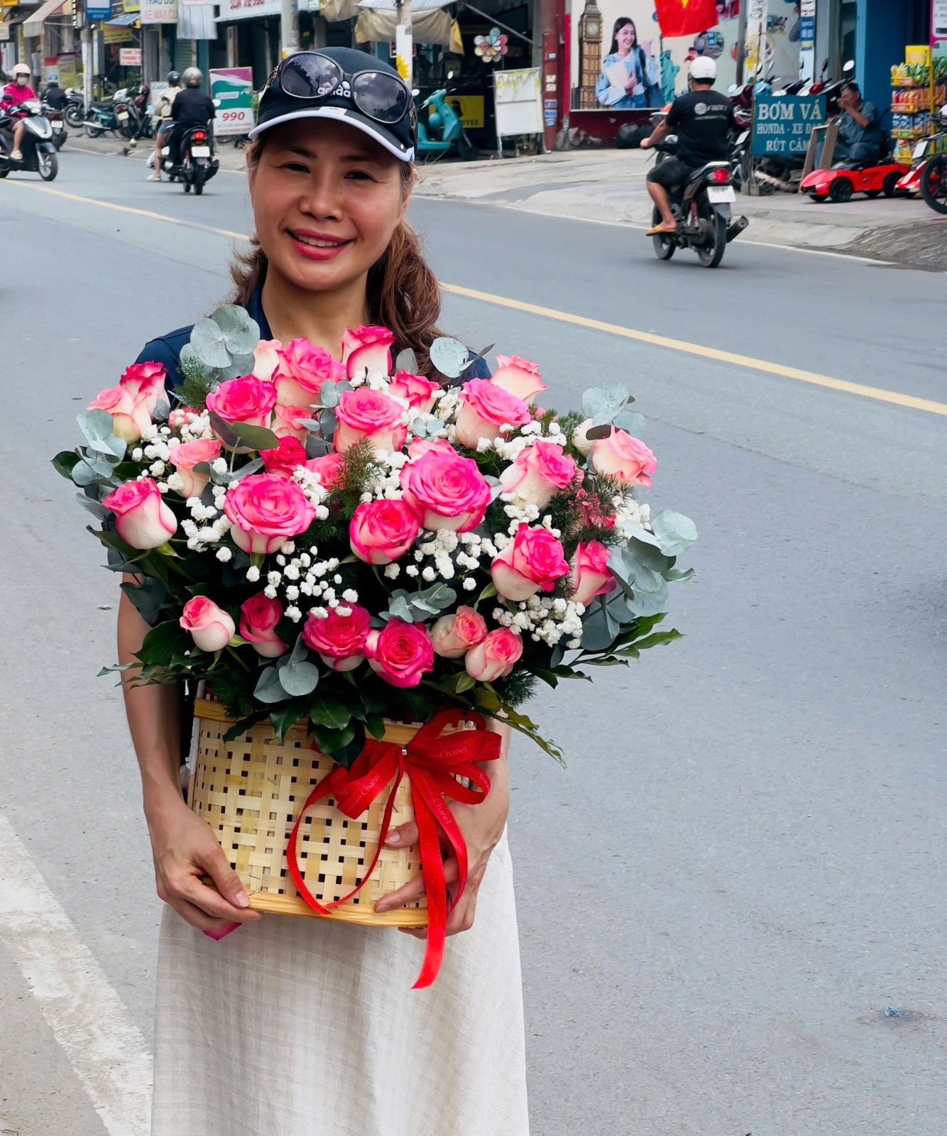 Giỏ hoa hồng tặng bạn khai trương 