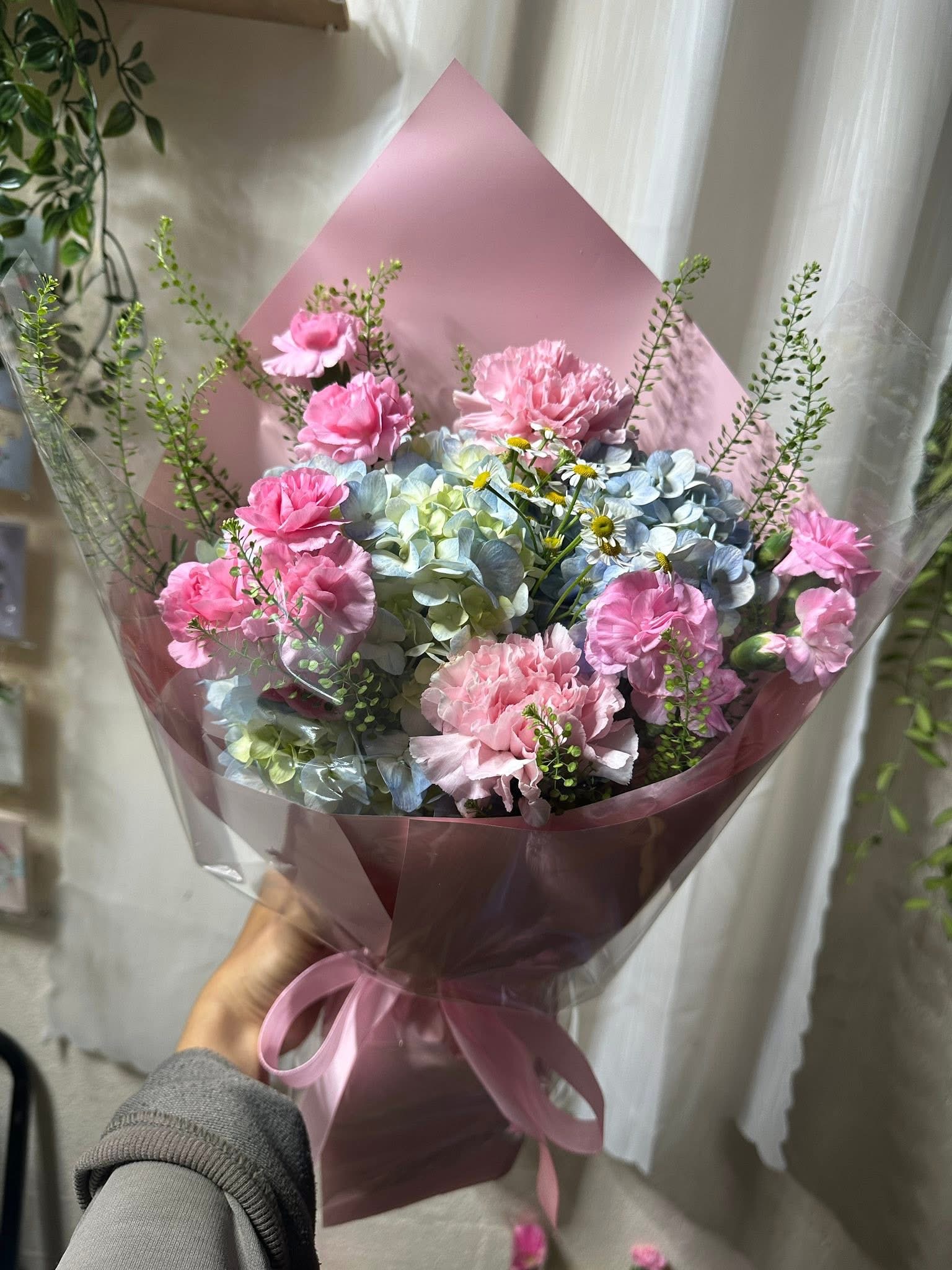 Bó hoa tú cầu ốc quế