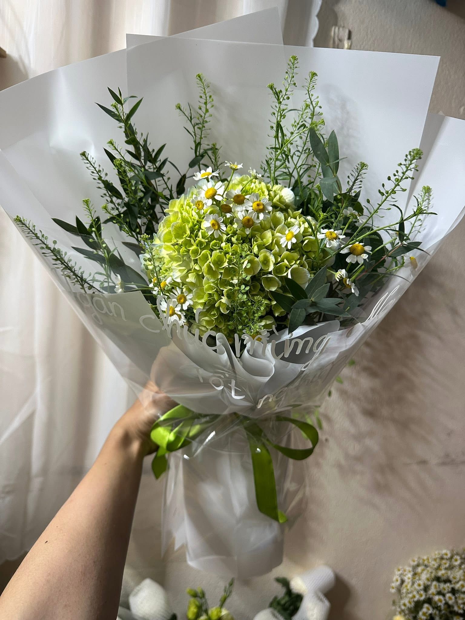 Hoa Tú cầu quận 2