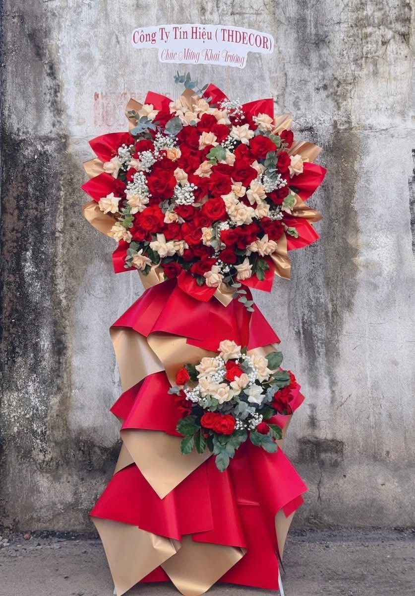 Kệ khai trương Thủ Đức 