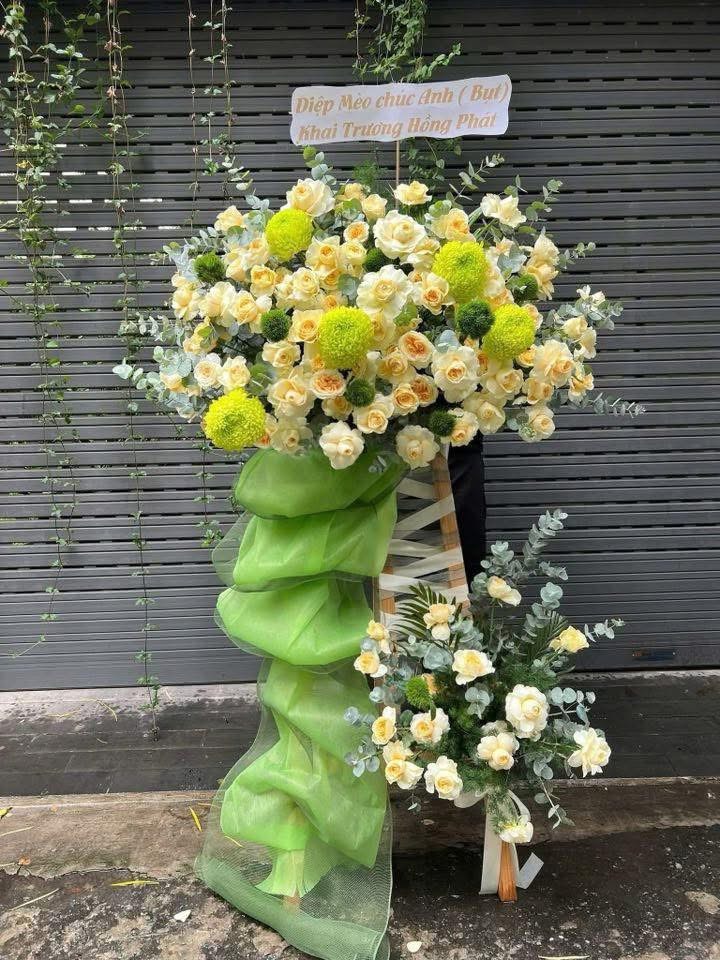 Kệ khai trương hiện đại sang trọng 