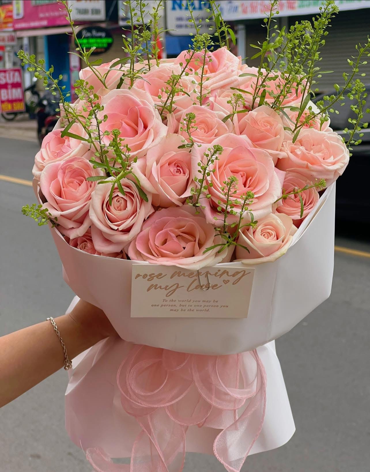 Bó hoa hồng kem kiểu Hàn 