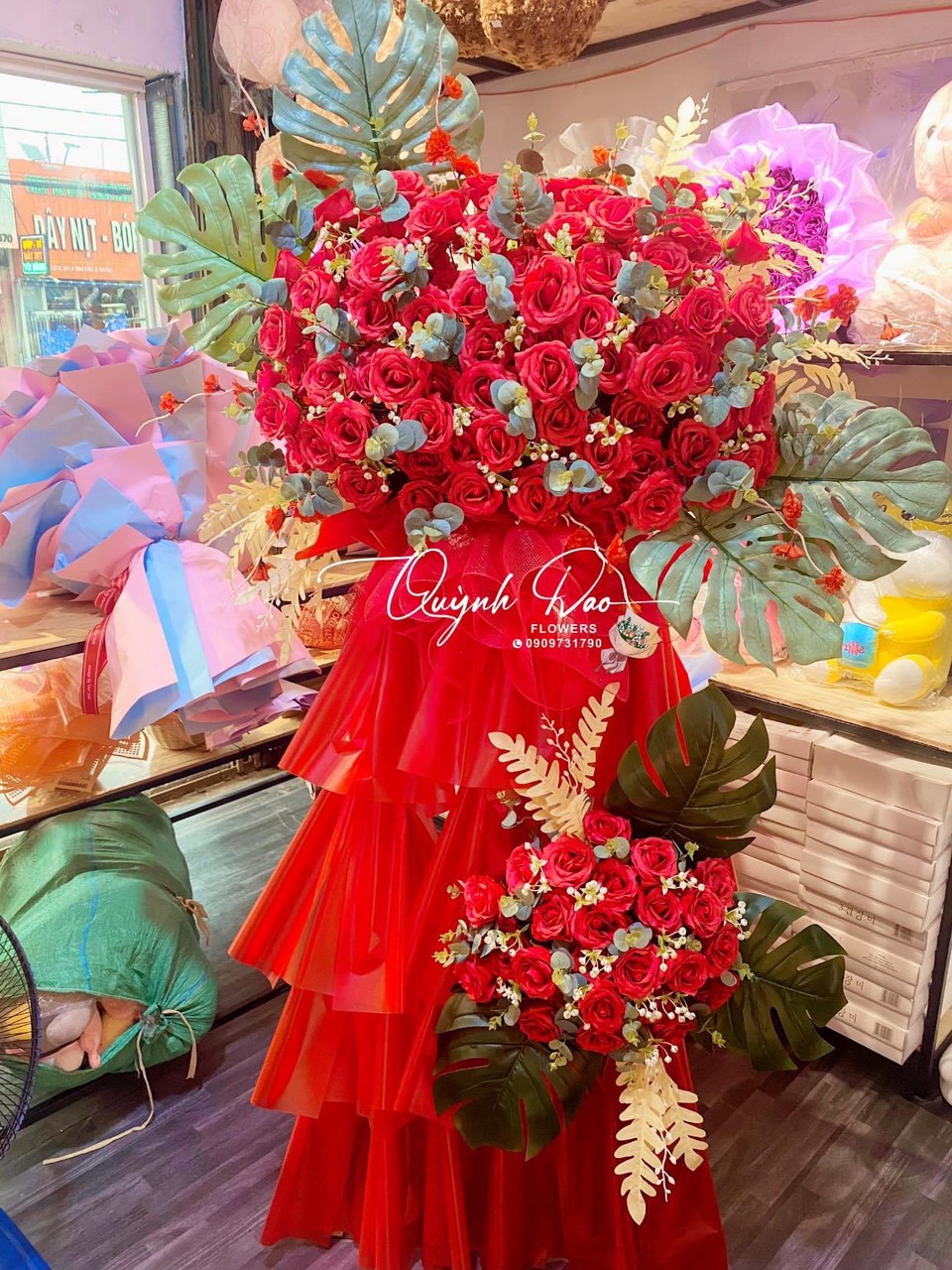 Kệ hoa khai trương thịnh vượng