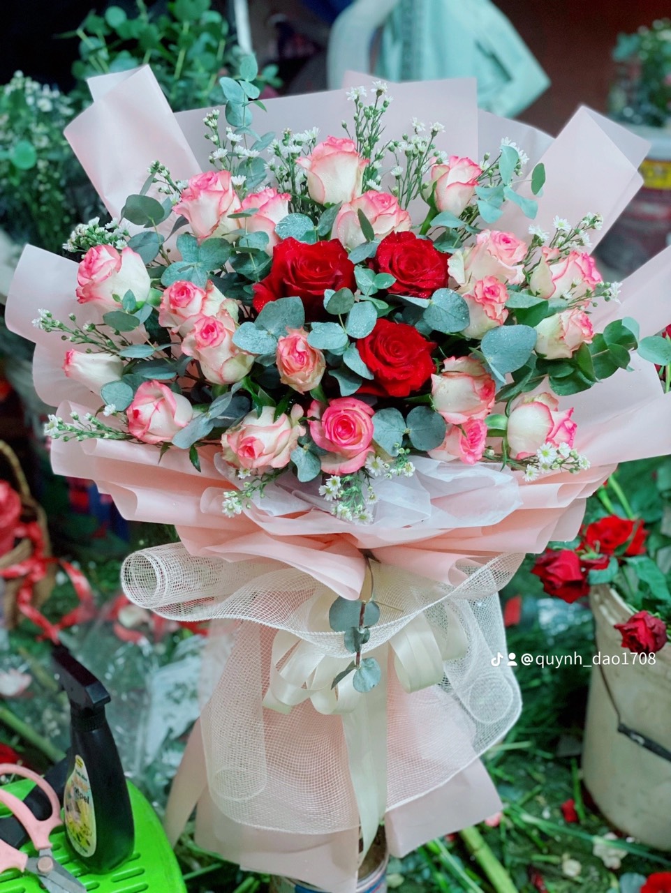 Hoa tươi tặng gia đình , đồng nghiệp 