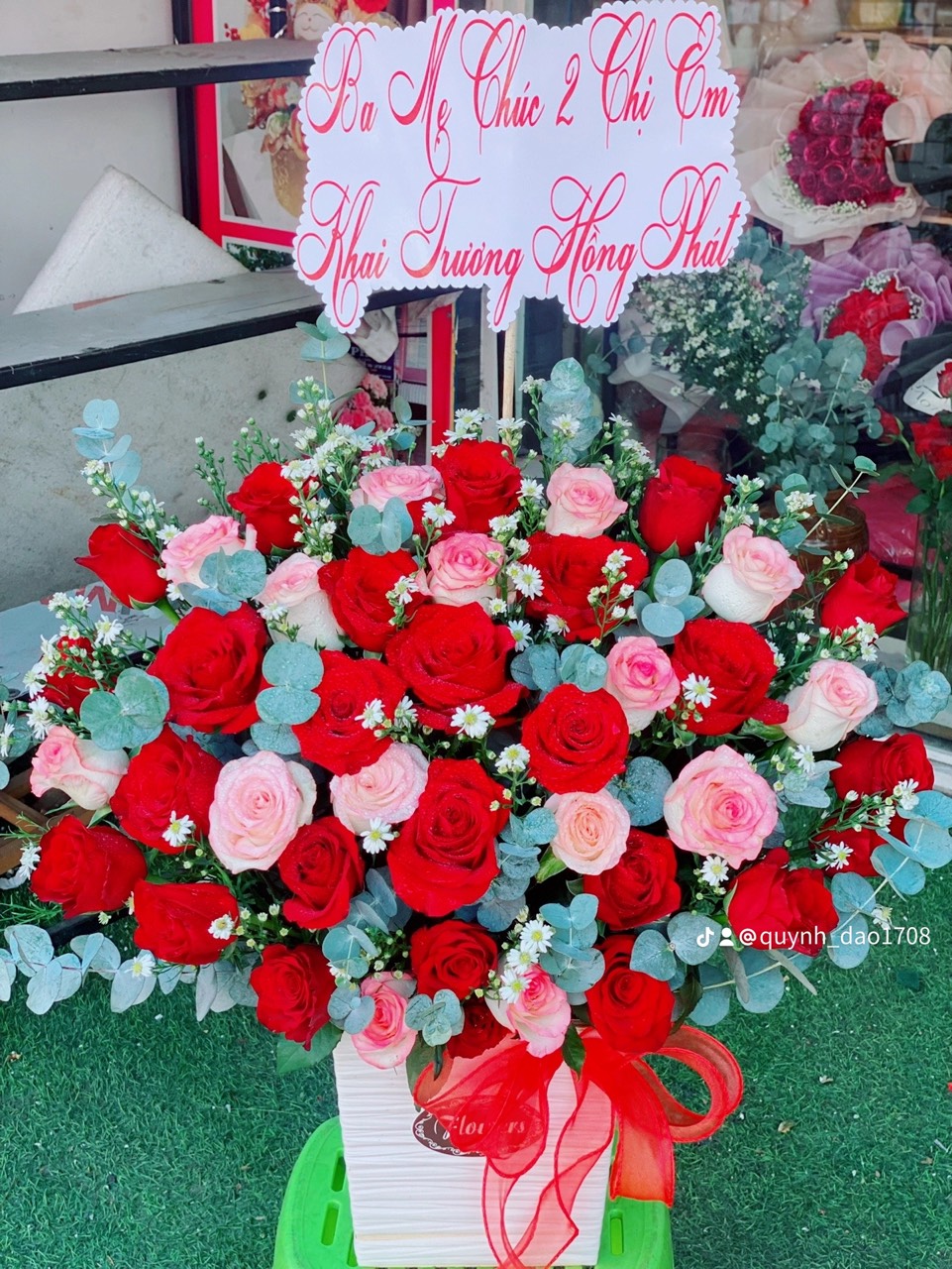 Hoa tươi khai trương, để bàn 