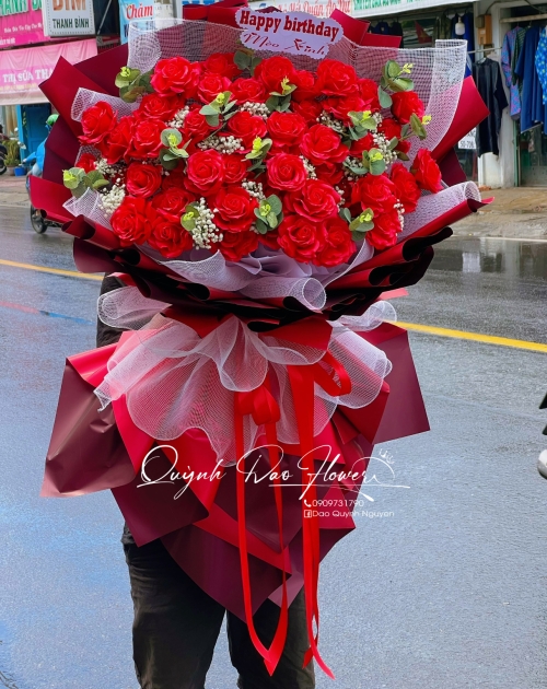 Bó hoa sáp cao cấp màu đỏ khổng lồ 