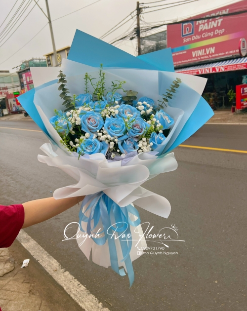 Bó hoa tone xanh dương, tặng nam