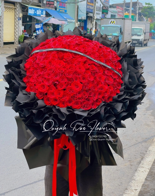 Bó hoa hồng đỏ 200 bông Thủ Đức 