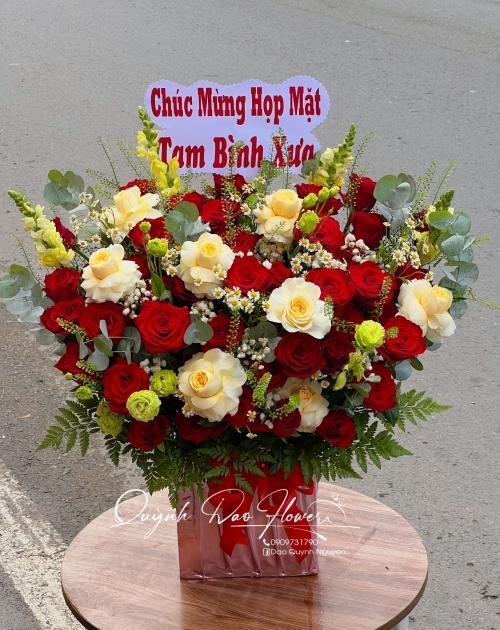 Giỏ hoa chúc mừng, kỉ niệm hợp mặt 
