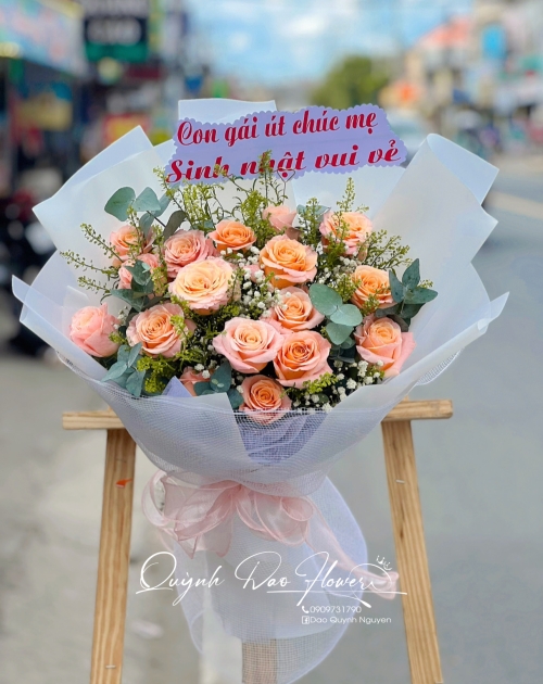 Bó hoa hồng cam tặng tốt nghiệp 