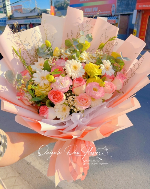 Bó hoa mix tone Hồng tại Thủ Đức 