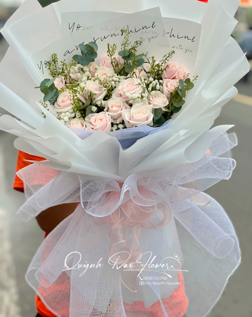 Bó hoa hồng kem to đẹp tại Bình dương 