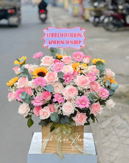 Giỏ hoa dâng tổ nghiệp 