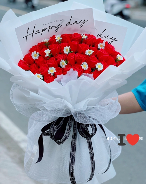 Bó hoa sáp đỏ 36 bông, shop hoa gần bình dương, bình chiểu, Thủ Đức 