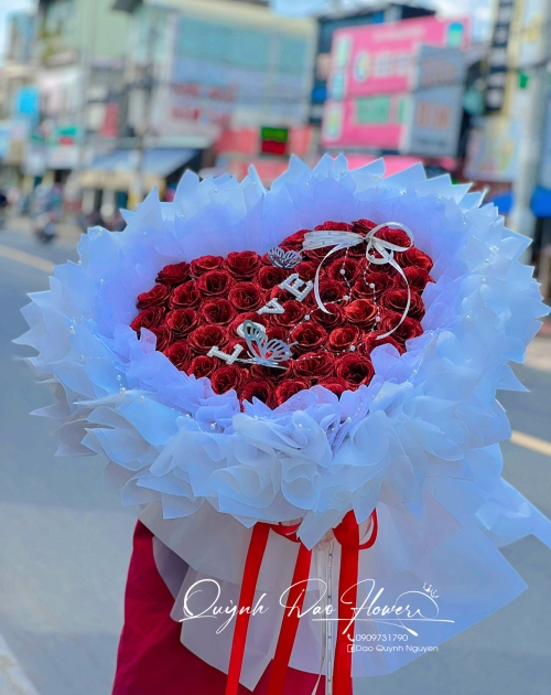 Bó hoa công chúa trái tim đỏ