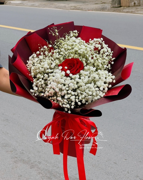 Bó hoa baby kèm 1 bông hoa hồng 