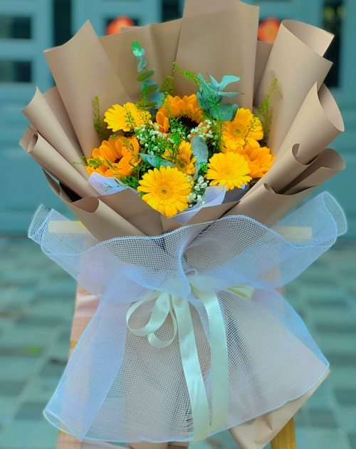 Bó hoa hướng dương mix đồng tiền tặng tốt nghiệp 