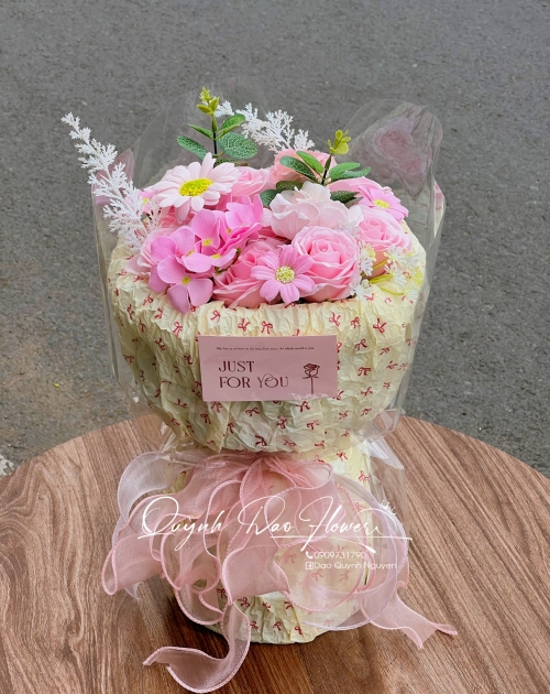 Bó hoa sáp mix kiểu Hàn Quốc 