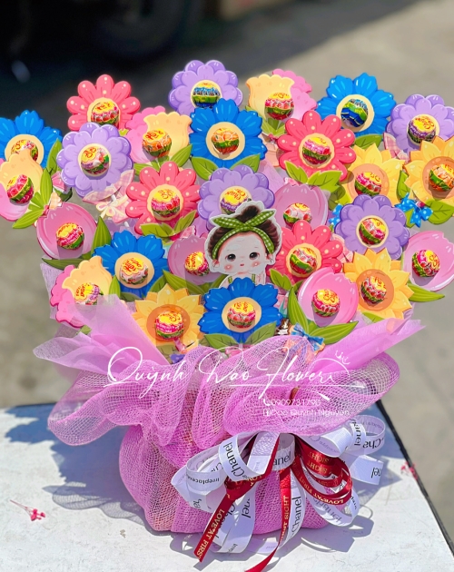 Giỏ hoa kẹo mút 