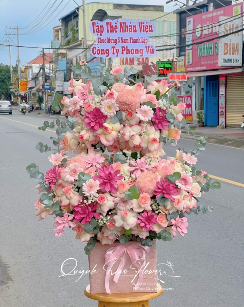 Giỏ hoa 2 Tầng Thủ Đức 