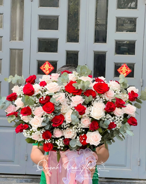 Giỏ hoa mix đỏ hồng tặng khai trương 