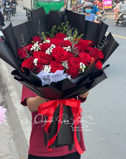 Bó Hồng Ecuador to đẹp tại Sài Gòn 