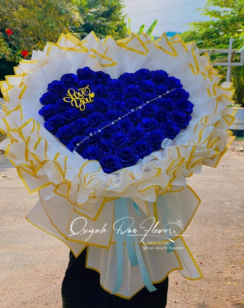 Bó hoa xanh dương công chúa 