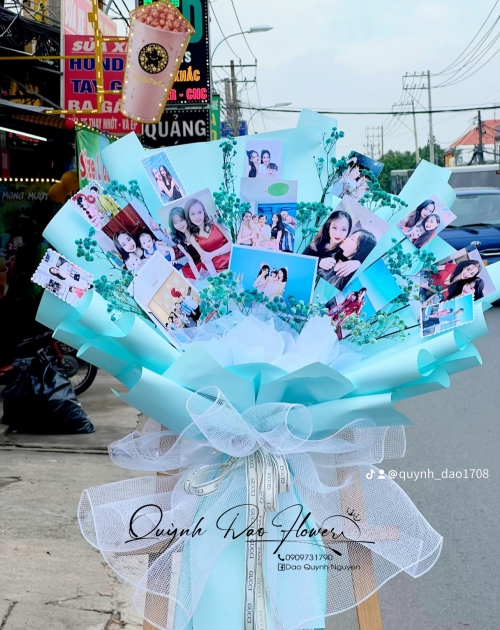 Bó hoa in hình, tone xanh 