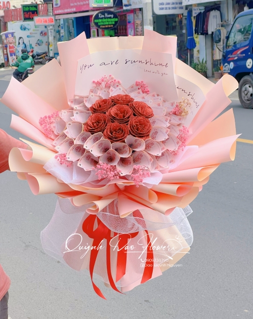 Bó hoa tiền 2 triệu