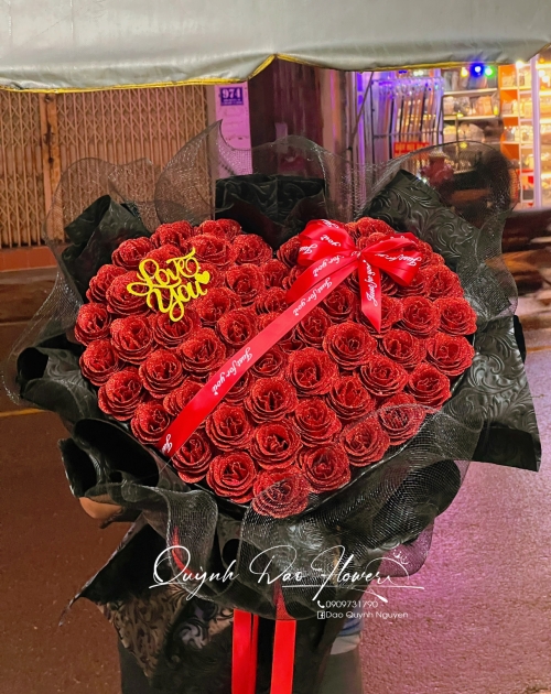 Bó hoa trái tim phong 50bông