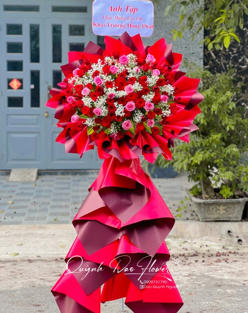 Kệ khai trương tone đỏ rẻ đẹp 