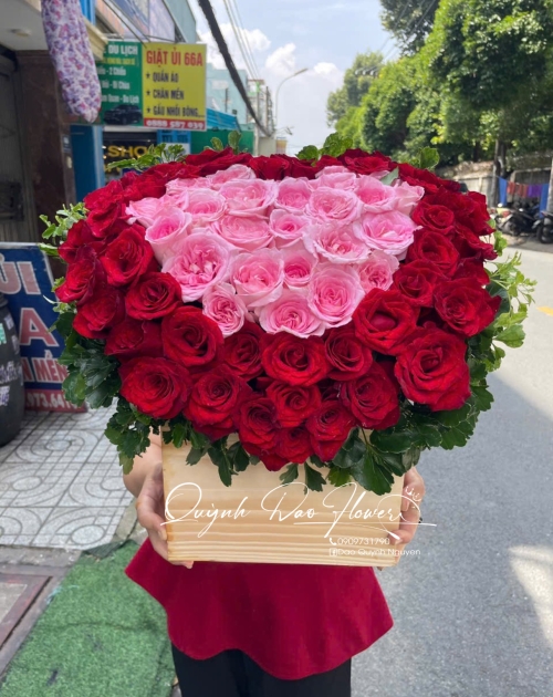 Hộp hoa hình trái tim