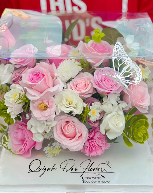 Hộp mica hoa sáp cao cấp 