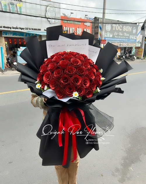 Bó hoa kim tuyến màu đỏ 50 bông