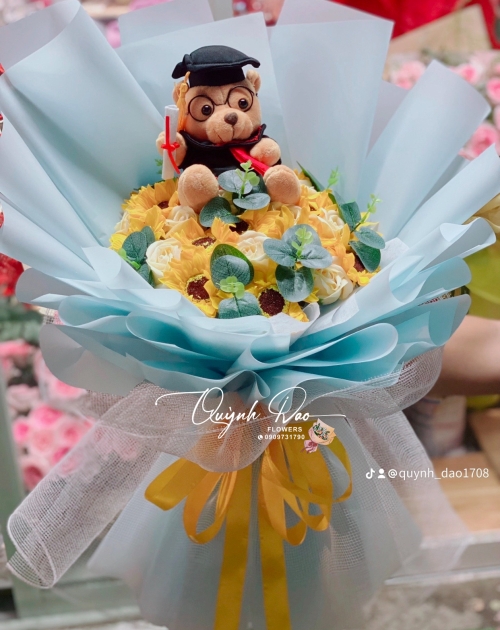 Gấu tốt nghiệp ngày ra trường 