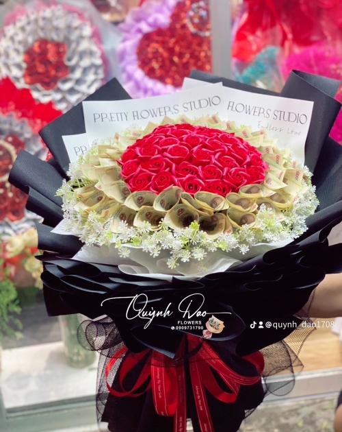 Bó hoa tiền 10k tone đen sang trọng 