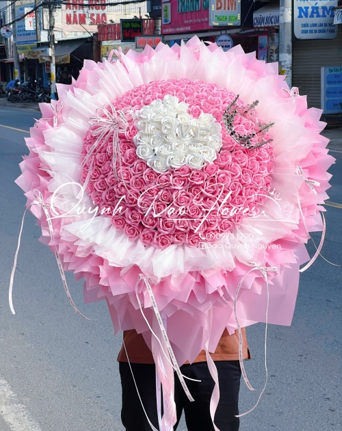 Bó hoa sáp màu hồng 200 bông