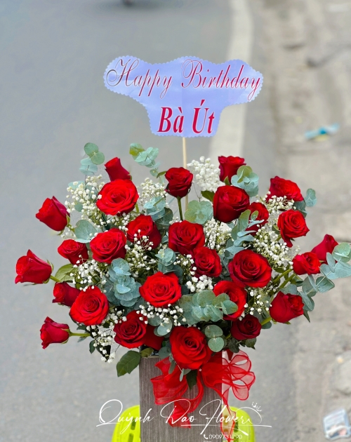 Giỏ hoa hồng nhỏ xinh tặng sinh nhật 