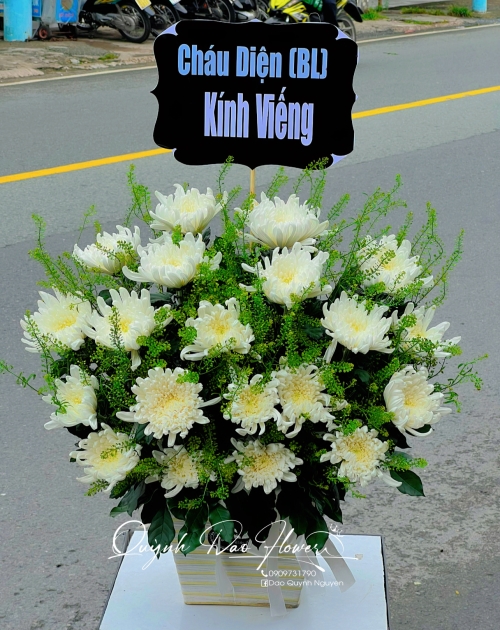 Giỏ hoa cúc trắng viếng 