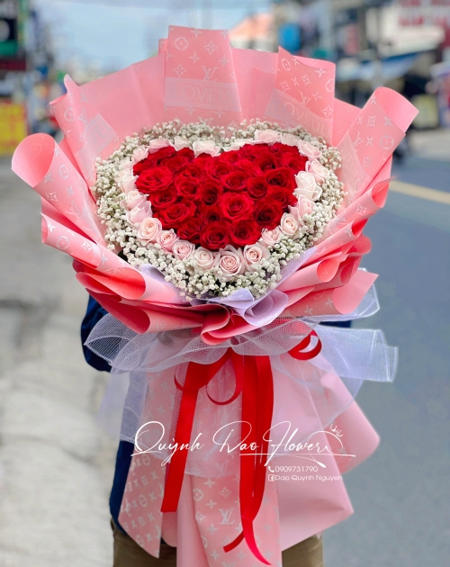 Bó hoa hồng trái tim 50 bông