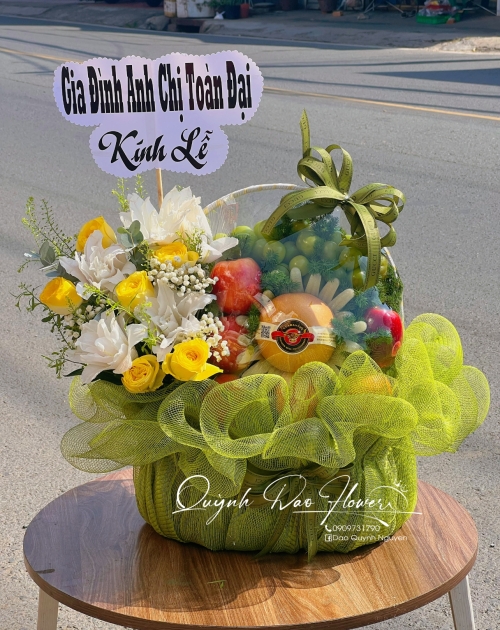 Giỏ trái cây kính lễ